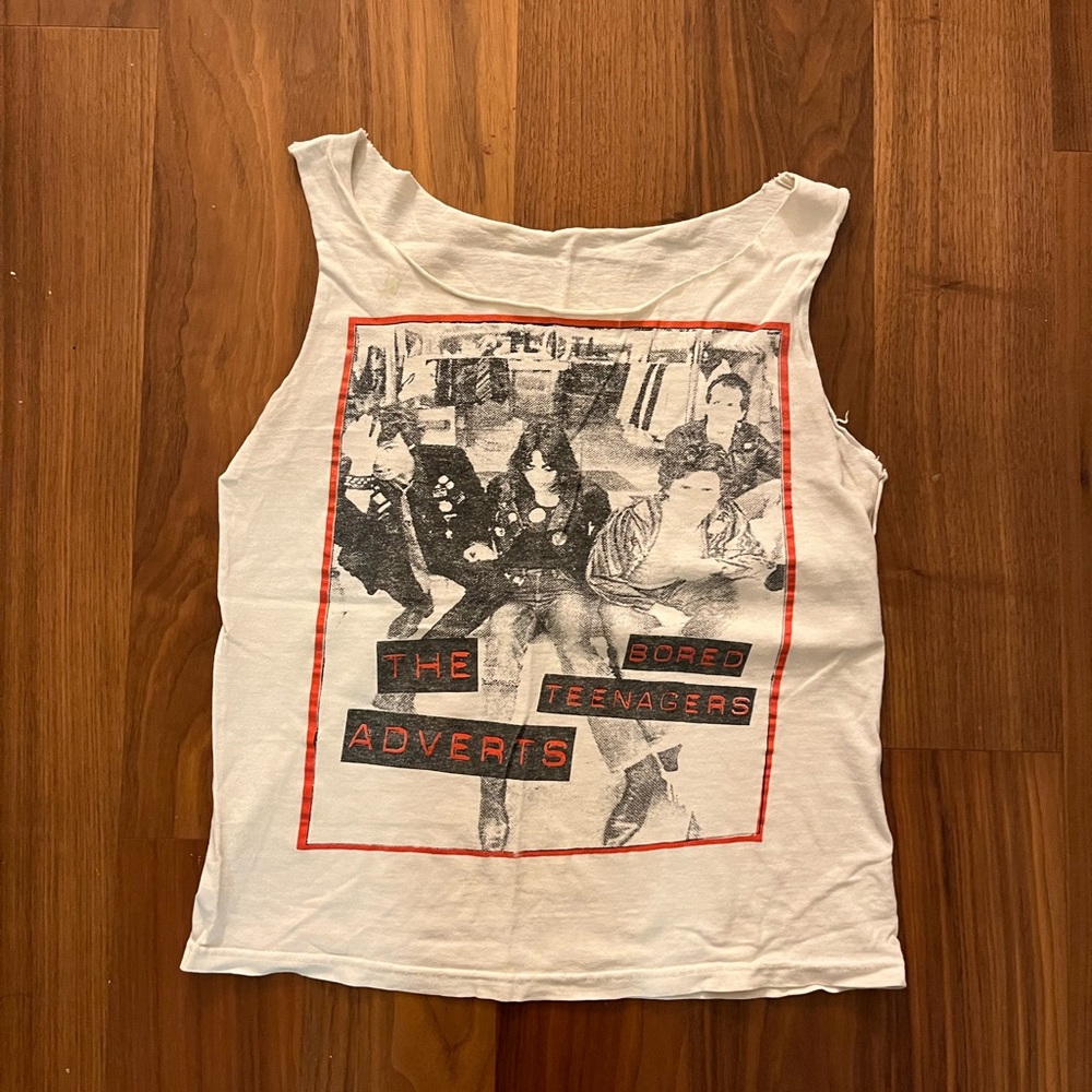 Adverts bored teenagers tank